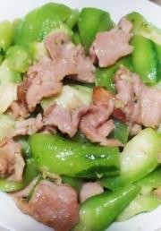 如何做猪肉炒丝瓜