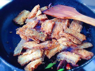 红烧带鱼怎么做