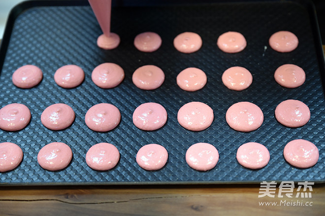 樱花马卡龙—德普烘焙食谱