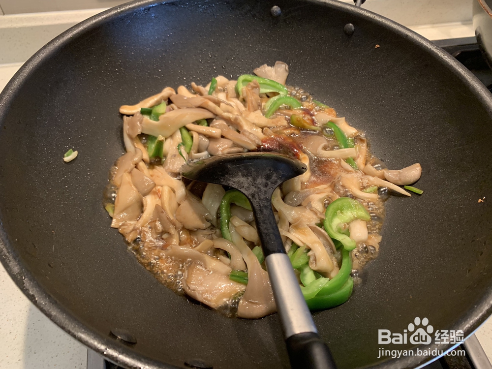 比较好吃的青椒肉丝炒平菇