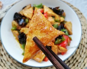 豆腐这样做比大鱼大肉都好吃，简单易做又下饭