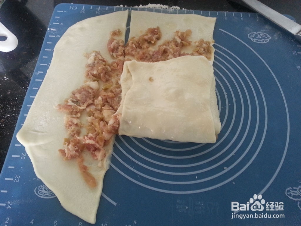 停不了肉末千层饼