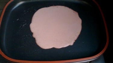 红曲班戟的做法