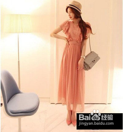 夏季是适合穿长裙的季节