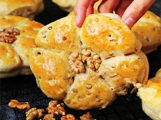 全麦核桃花包怎么做？