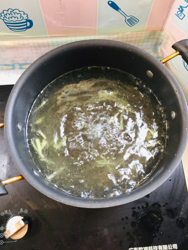 紫菜蛋皮肉丸汤