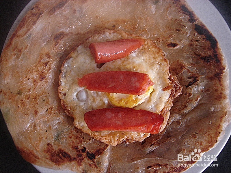 煎蛋火腿肠手抓饼