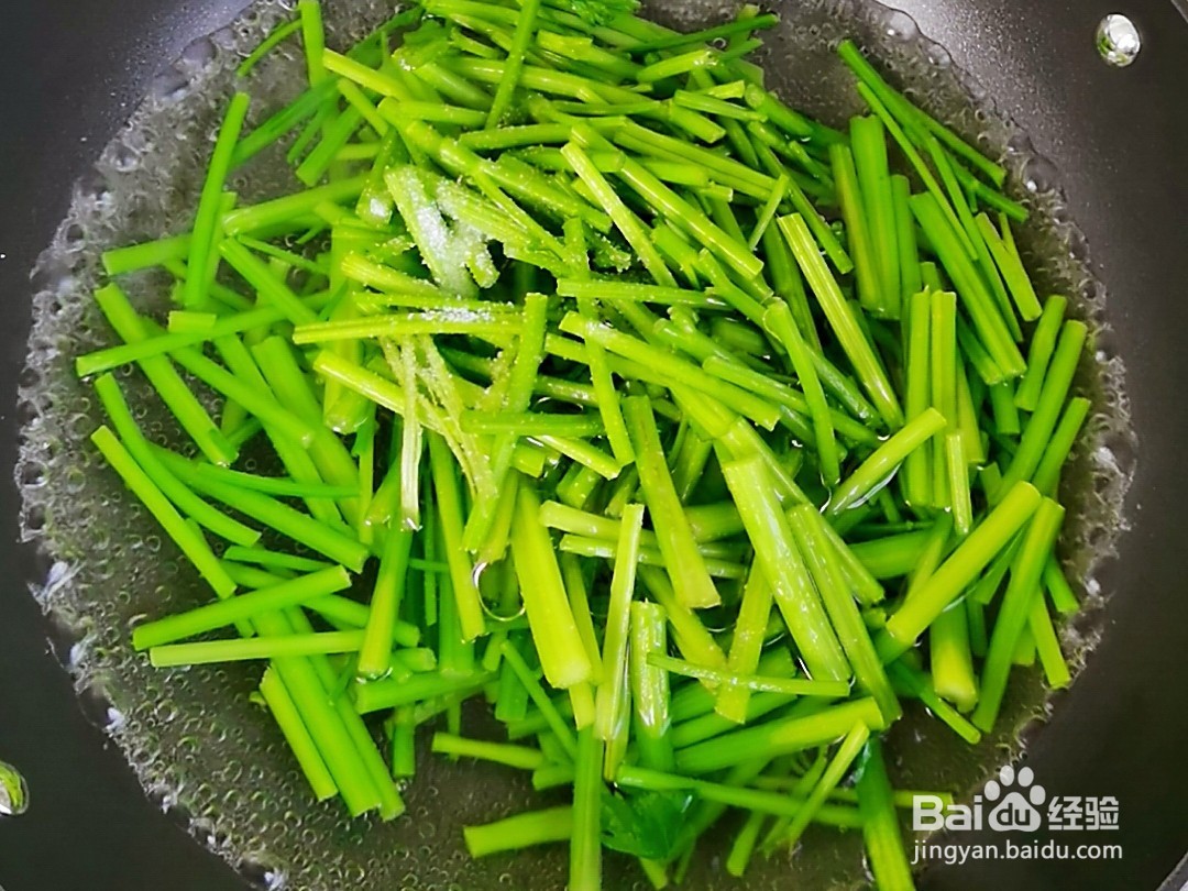 芹菜炒香干的做法