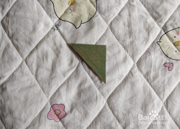 用九巧板怎么拼一个练习游泳的小哥哥呢？