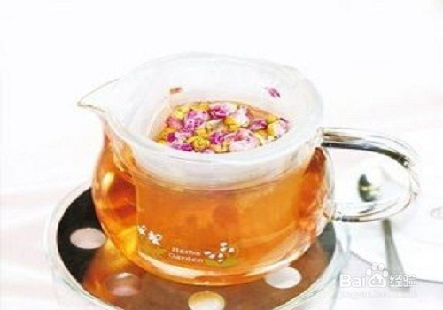 夏季有痘痘该怎么办呢？