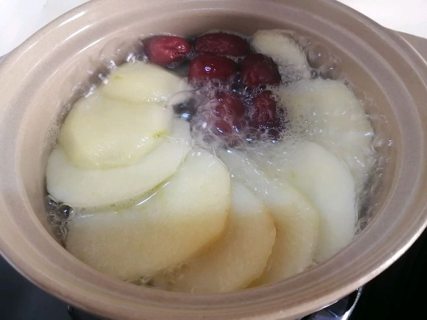 苹果红枣冰糖水