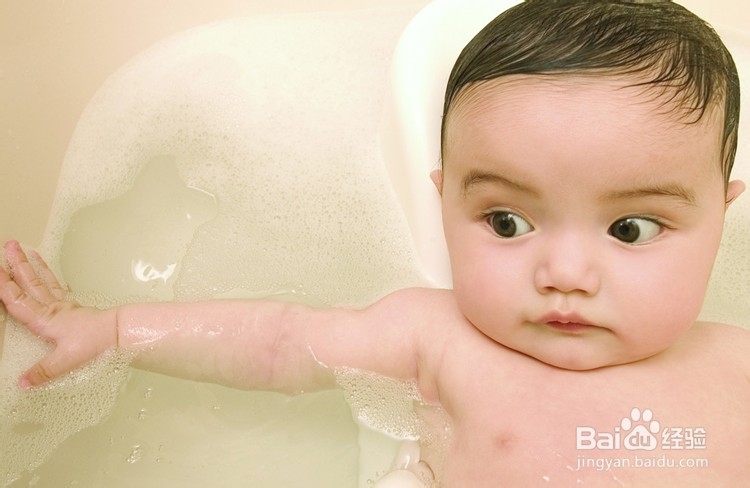 婴儿皮肤湿疹防治方法