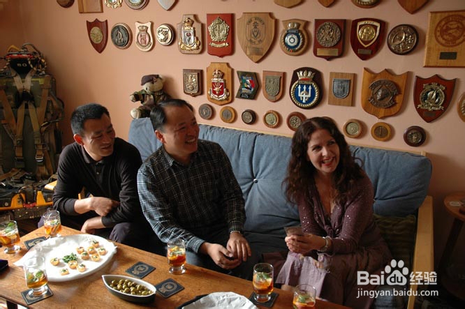 圣诞节怎么配女友过。