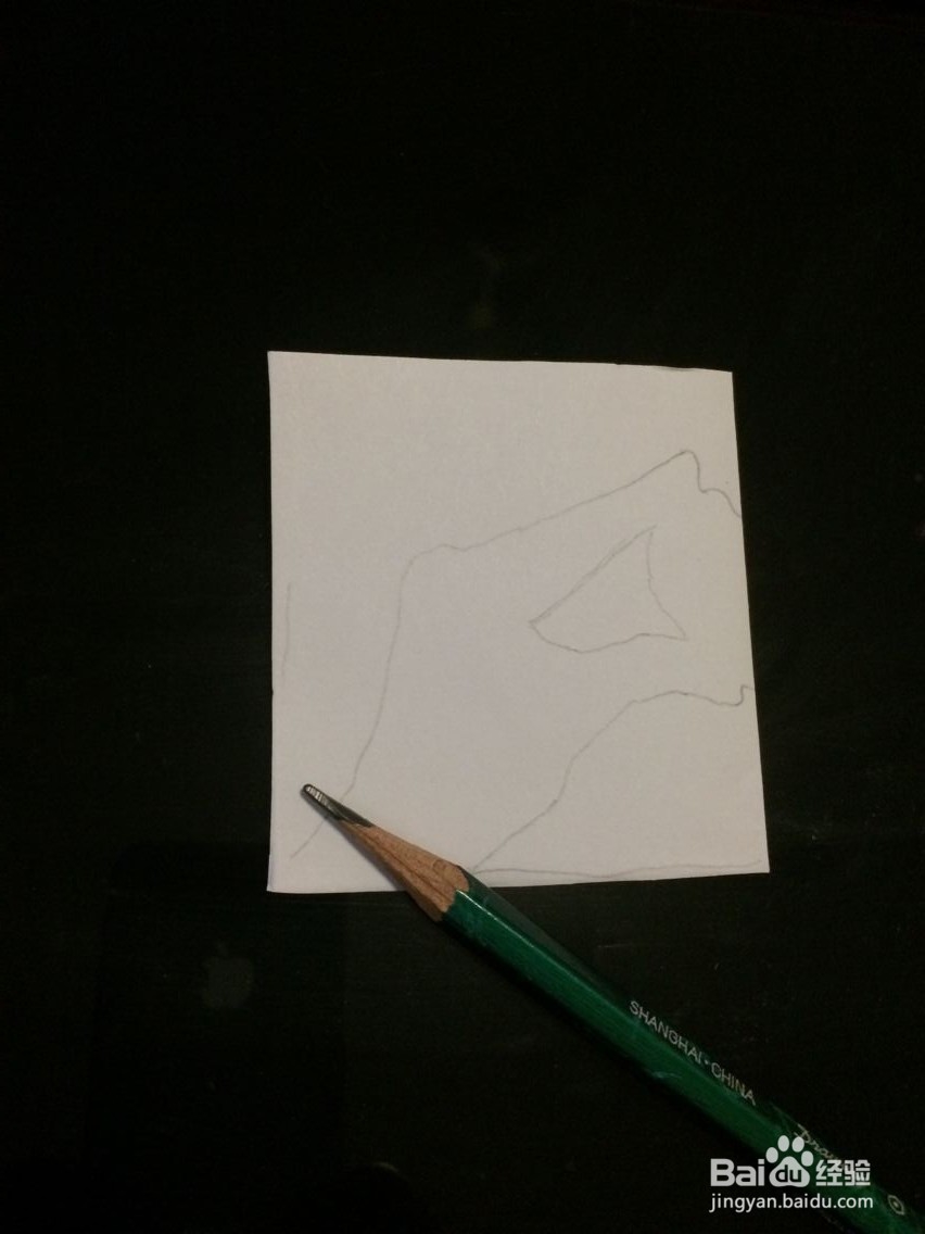 剪纸:手握心的造型