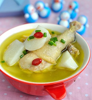 山药炖鸡汤的做法