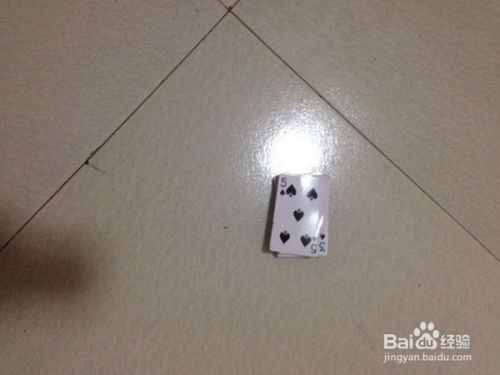 怎么用扑克牌剪出各种各样的平面图案？