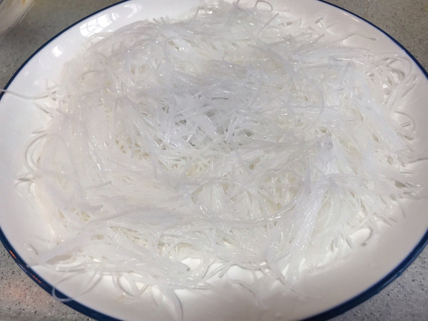 蒜蓉粉丝蒸鱼片