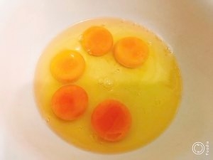 教你怎么做木耳玉子烧