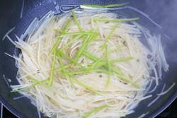 下饭的尖椒土豆丝