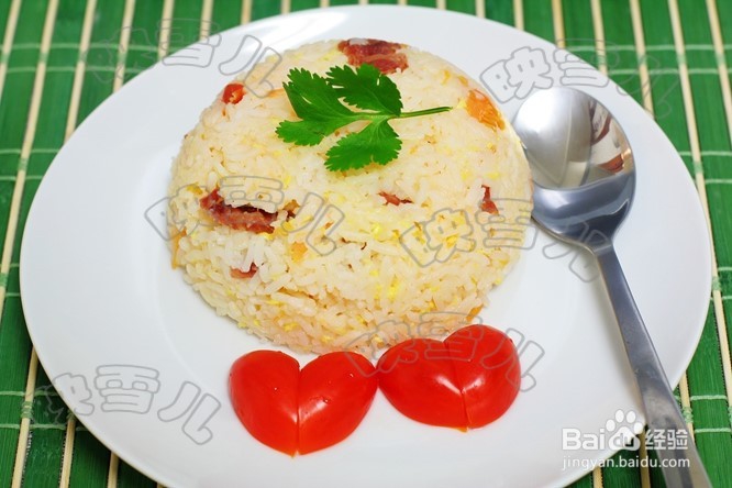 如何做电饭煲西红柿饭:整个蕃茄饭