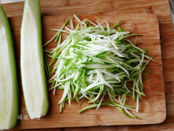 #四季宝蓝小罐#花生酱鸡蛋早餐饼