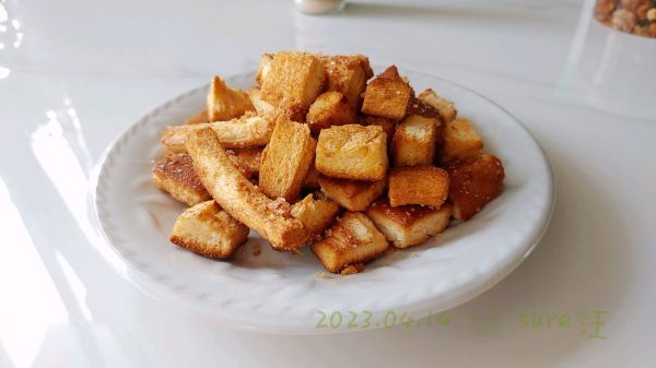 黄糖脆烤面包丁