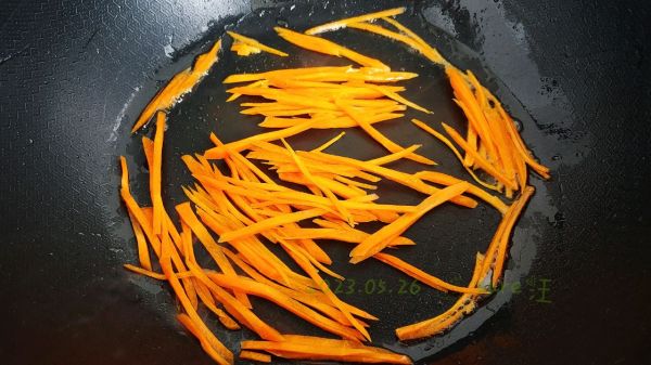 葱椒胡豆拌瓜丝