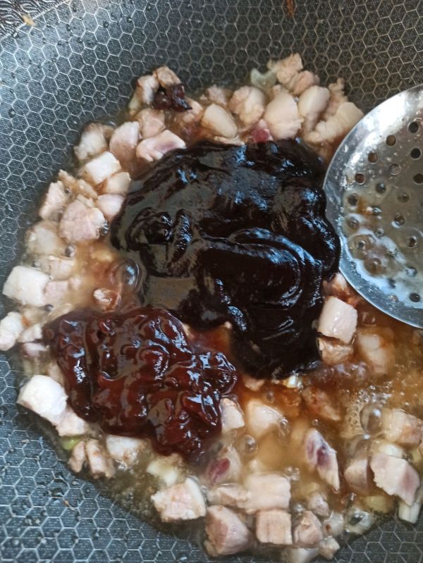 津味肉丁炸酱面