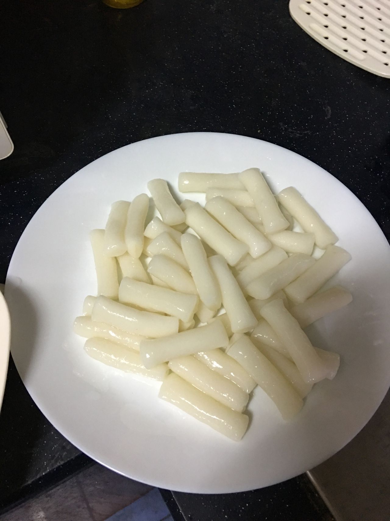 微波炉与便利店炒年糕的做法，看完你就知道了！