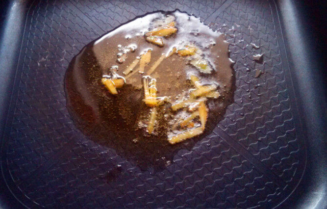 不可思议！青番茄炒辣椒还可以这样做！