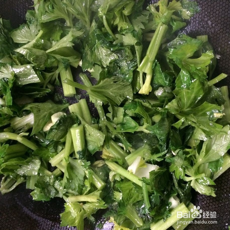 怎样炒芹菜好吃