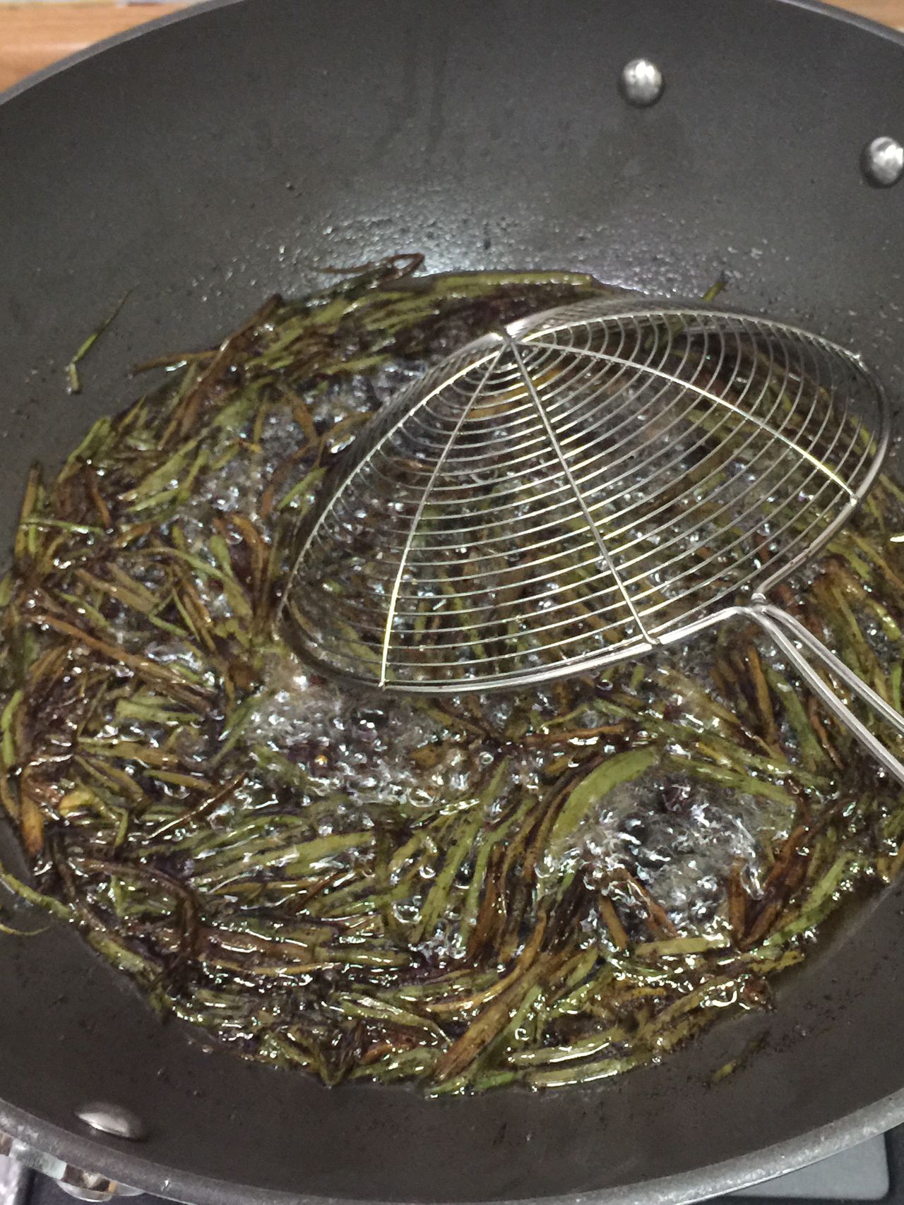 麻辣葱油拌面超级好吃,不会做我来教你