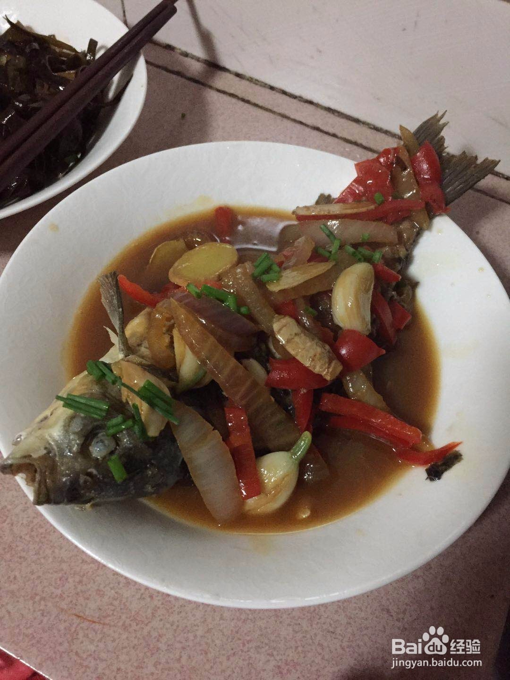 怎样做不腥的红烧鲫鱼