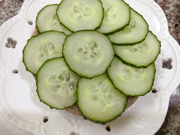 黑椒鸡胸贝果三明治