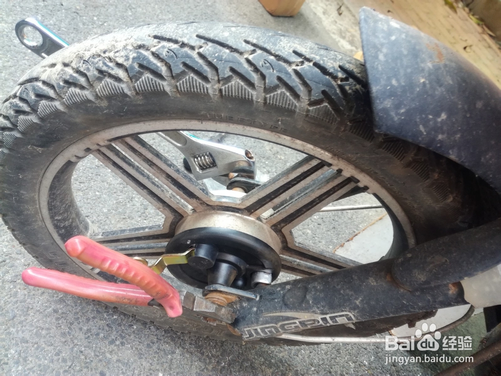 如何换电瓶车闸