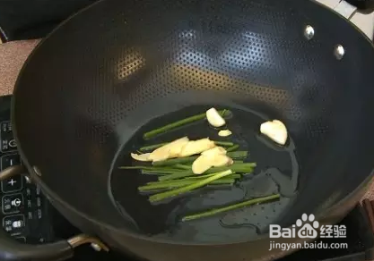 自制入味卤鸭脖!