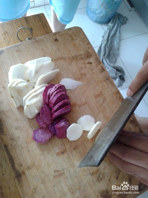 如何制作紫薯糯米丸