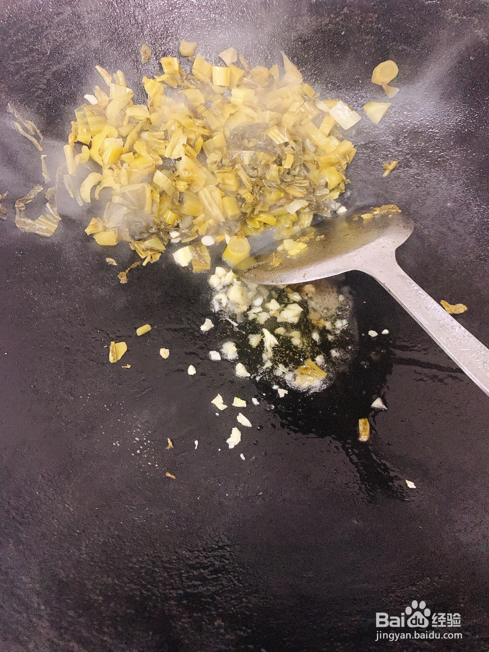 又酥又香的酸菜焖鱼