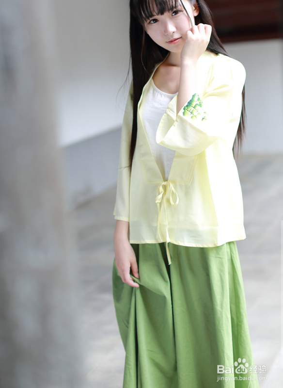 胖胖的女生,如何选择裙子搭配服装显瘦