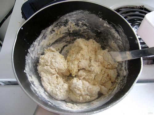 开花的奶香芝麻馒头