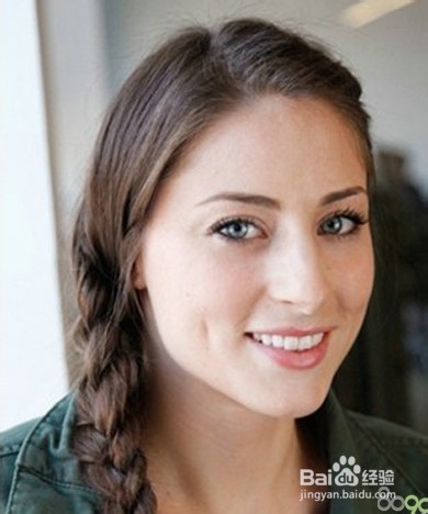 打造森女系麻花辫 让你清爽宜人