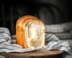云朵黑糖炼乳吐司的做法