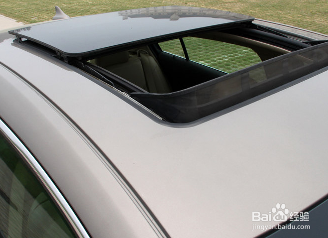 汽车天窗的作用？