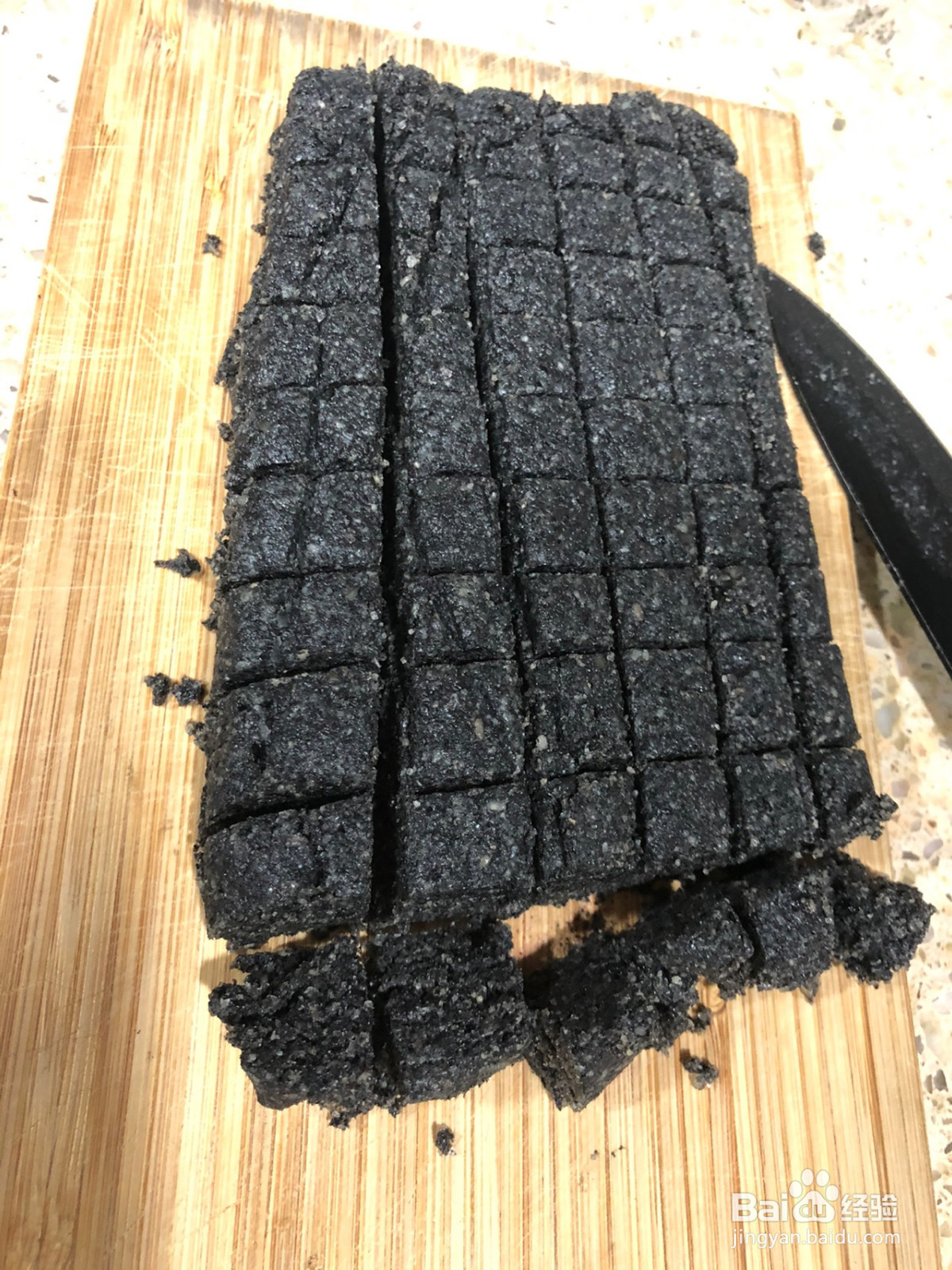 黑芝麻流心汤圆的做法