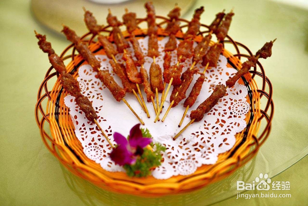 炸羊肉串的做法