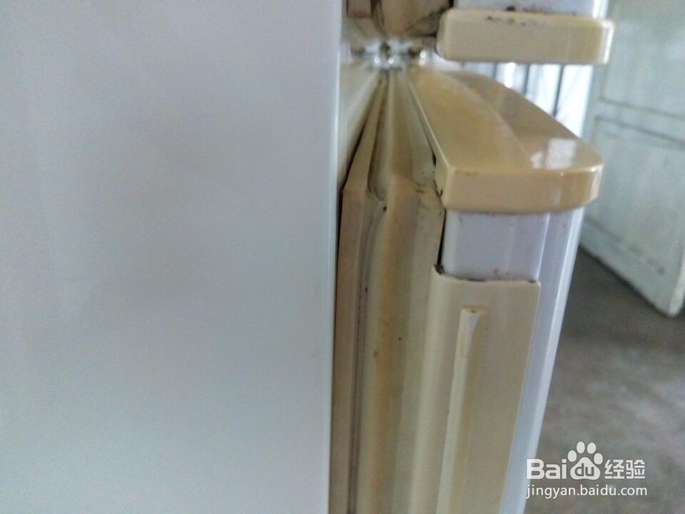 冰箱门密封不严怎么办