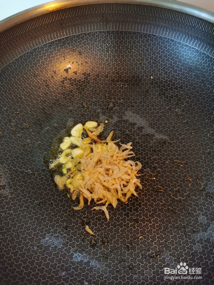 教你怎么做虾皮包菜炒饭