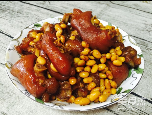 酥烂黄豆炖猪蹄