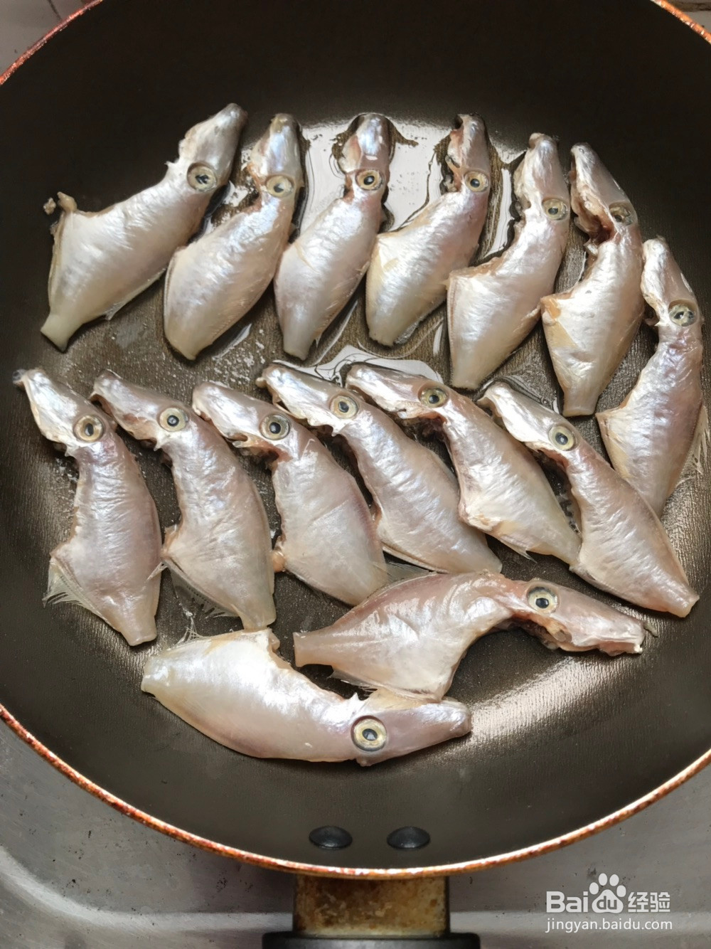 香煎剥皮鱼的做法