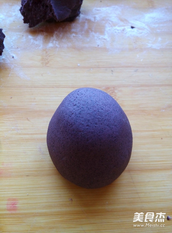 紫米面三鲜韭菜盒子